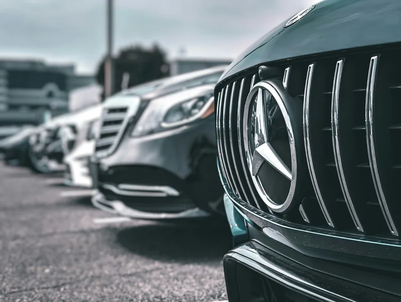 Jak rozliczyć samochód w firmie i wybrać finansowanie?